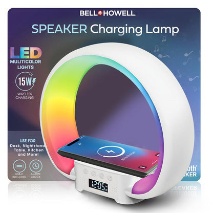 La lámpara con altavoz y cargador Bell + Howell es un dispositivo multifuncional 4 en 1 que combina un altavoz Bluetooth, una lámpara LED RGB, un cargador inalámbrico de 5 W para teléfono y un reloj despertador en un diseño elegante y compacto.